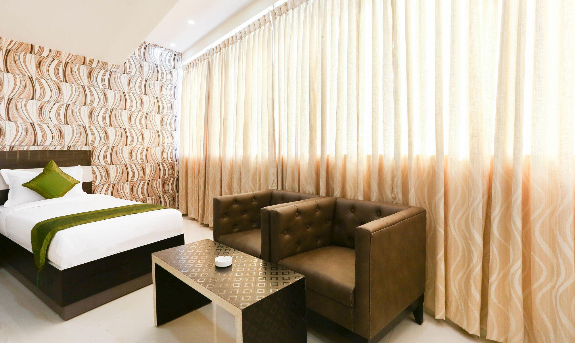 Fabhotel Rotano Suites - Yelahanka バンガロール エクステリア 写真