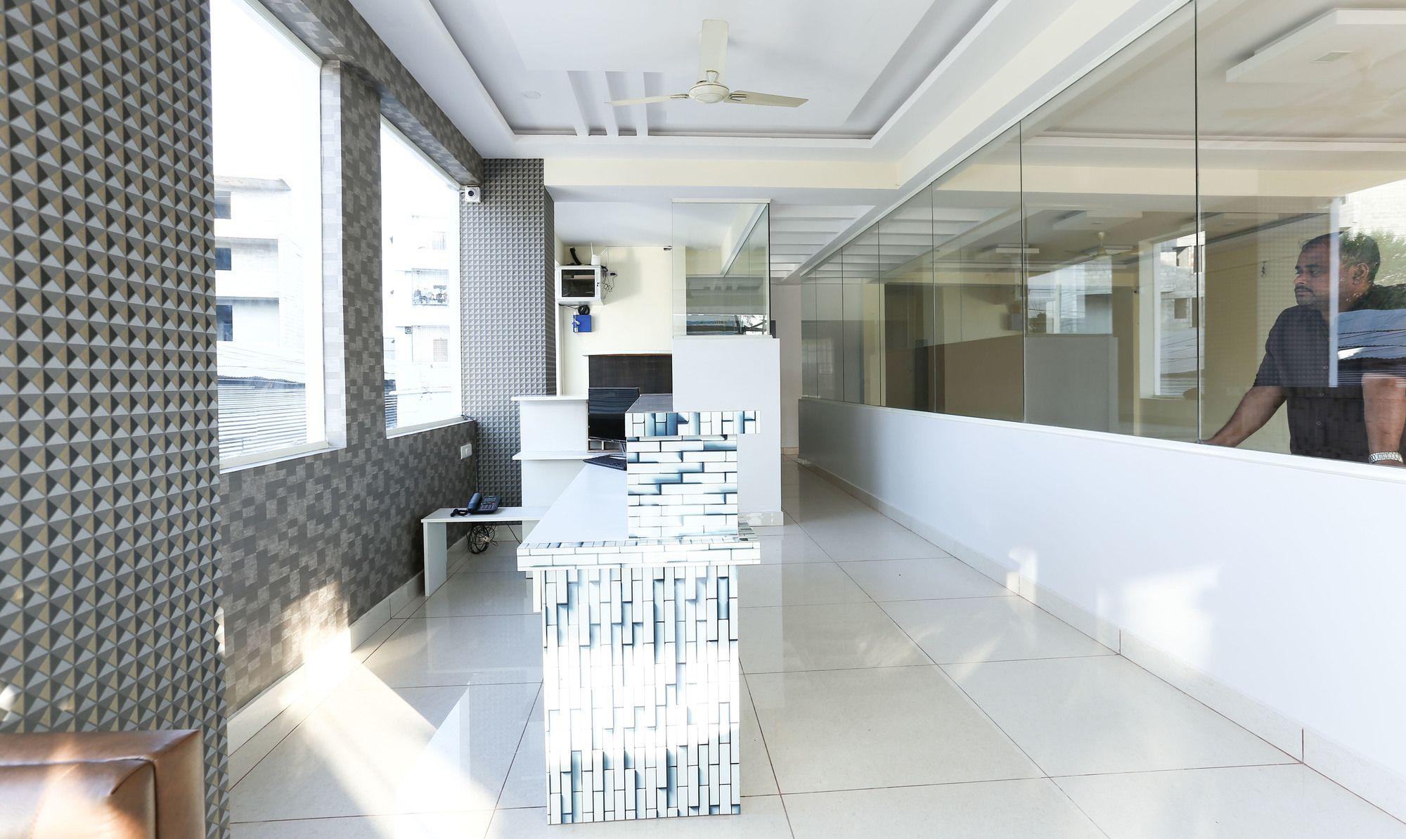 Fabhotel Rotano Suites - Yelahanka バンガロール エクステリア 写真