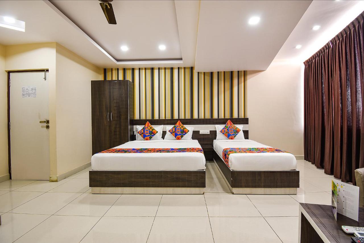 Fabhotel Rotano Suites - Yelahanka バンガロール エクステリア 写真