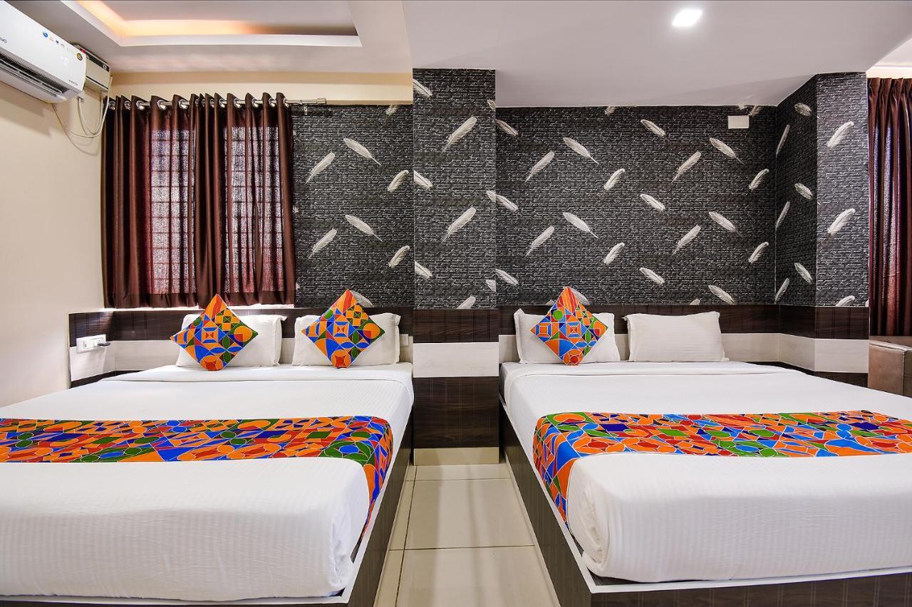 Fabhotel Rotano Suites - Yelahanka バンガロール エクステリア 写真