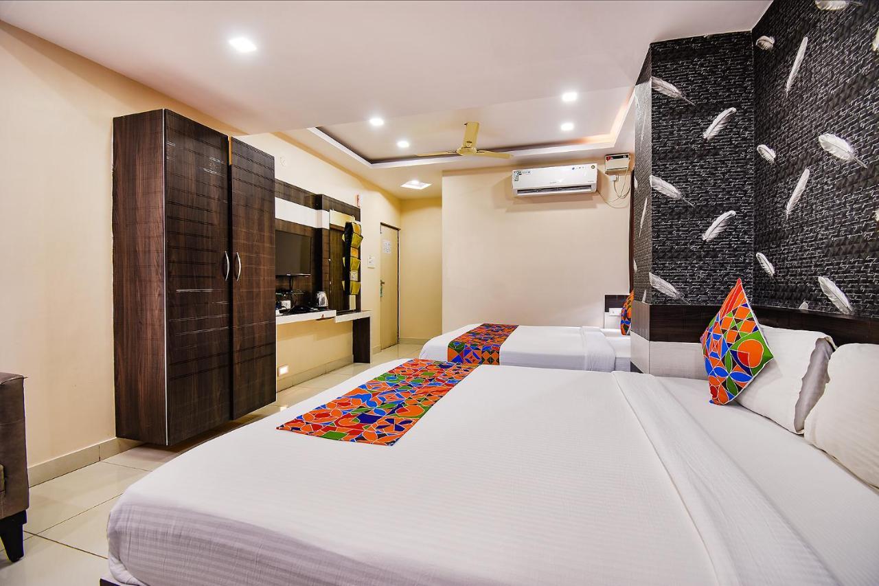 Fabhotel Rotano Suites - Yelahanka バンガロール エクステリア 写真