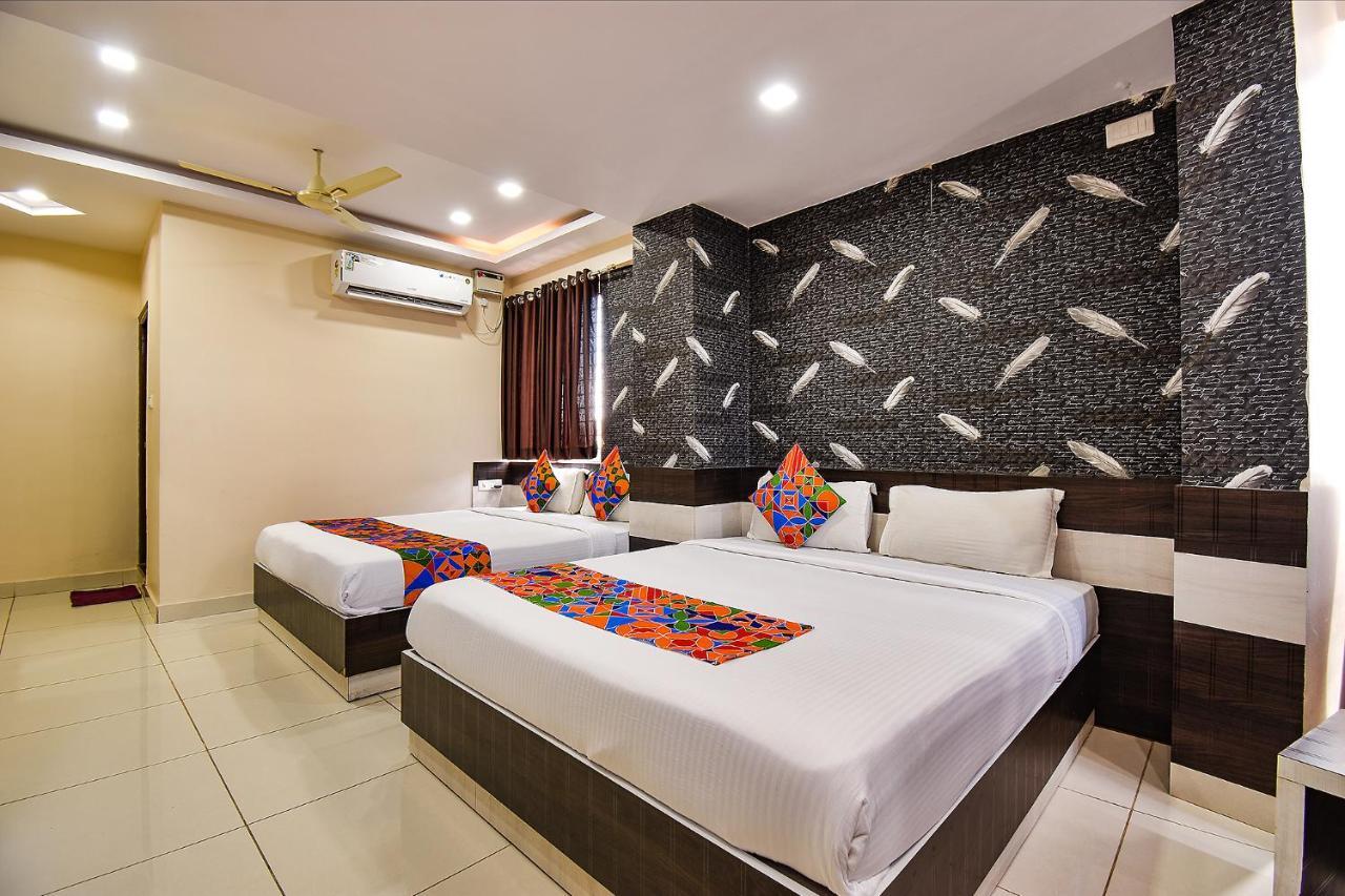 Fabhotel Rotano Suites - Yelahanka バンガロール エクステリア 写真