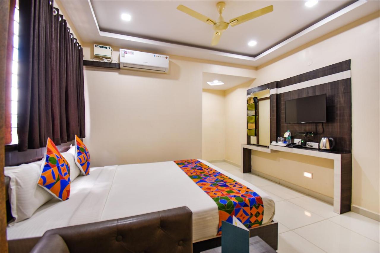 Fabhotel Rotano Suites - Yelahanka バンガロール エクステリア 写真