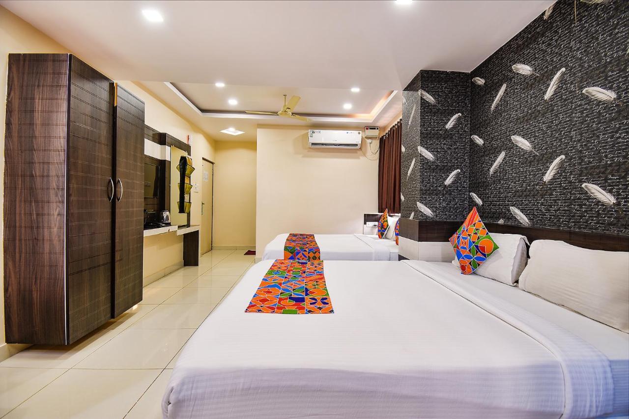 Fabhotel Rotano Suites - Yelahanka バンガロール エクステリア 写真