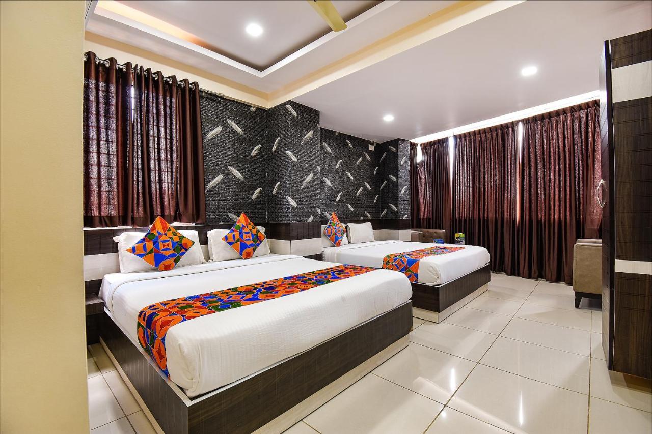 Fabhotel Rotano Suites - Yelahanka バンガロール エクステリア 写真
